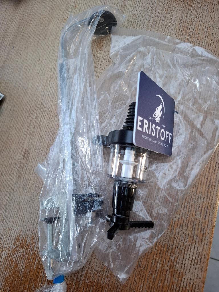 Eristoff vodka flessenhouder / dispenser met doseur nr 2, Verzamelen, Ophalen of Verzenden, Nieuw, Gebruiksvoorwerp