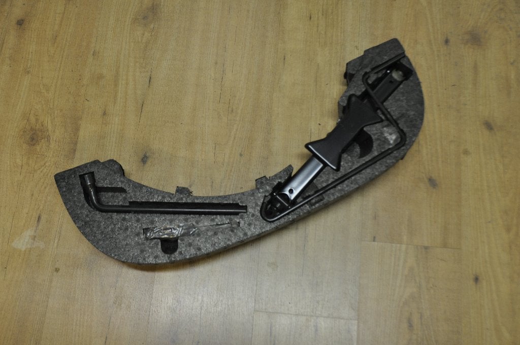 Krikset / krik / gereedschapset Saab 900 NG en 9-3OG ‘94-‘03, Info@saabcars.se, Ophalen of Verzenden, Zo goed als nieuw, Saab