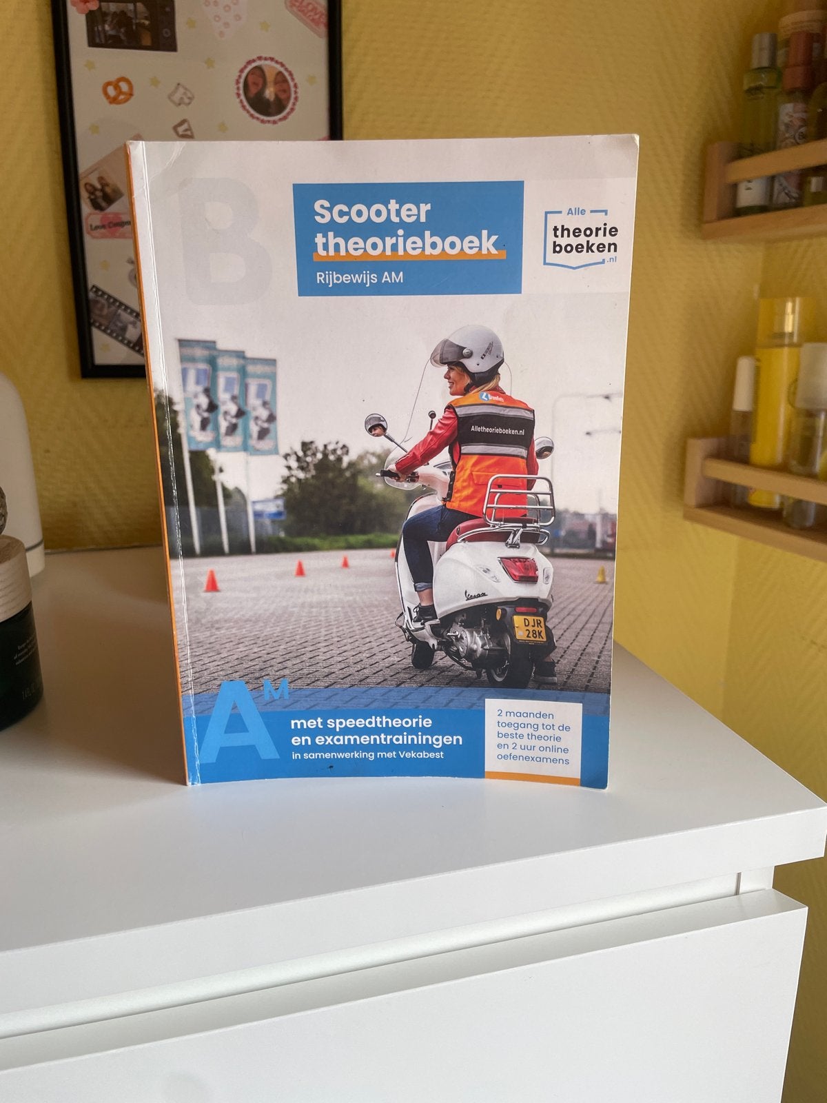 Scooter theorieboek Rijbewijs AM - Gloednieuw, Boeken, Studieboeken en Cursussen, Ophalen of Verzenden, Alpha, Gelezen, Niet van toepassing