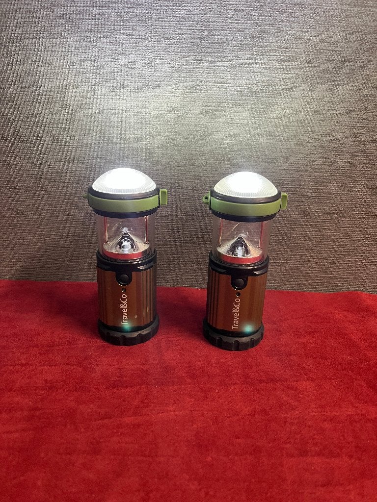 2x Travel & CO campinglamp , zaklamp , lantaarn . Draaibaar, Ophalen of Verzenden, Gebruikt, Batterij