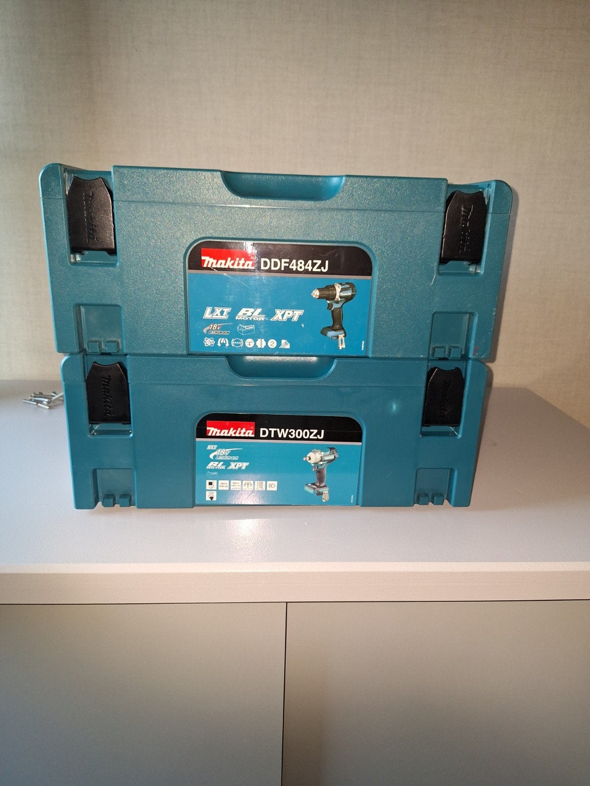 2x Nieuwe Makita Gereedschapskisten (DDF484ZJ & DTW300ZJ), Ophalen, Nieuw, Gereedschapsopslag, Makita