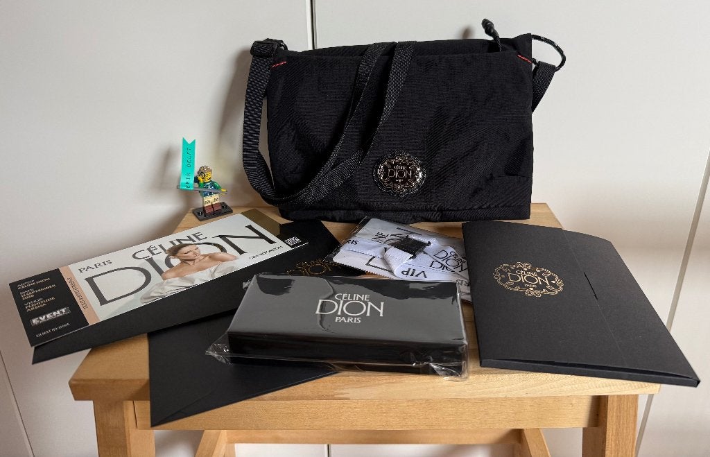 Céline Dion VIP merchandise setje Parijs 12 september 2026, Ophalen, Nieuw, Gebruiksvoorwerp