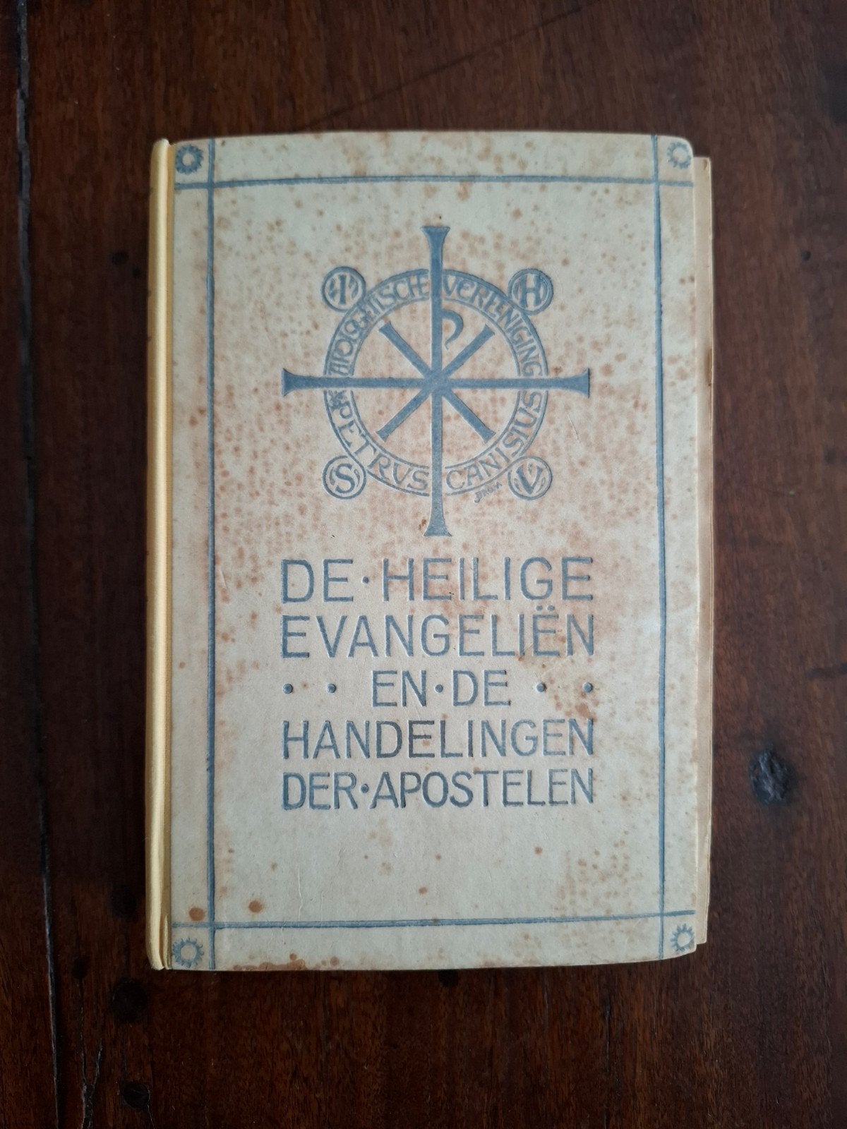 Antieke bijbel 'De Heilige Evangeliën' 1920, Ophalen of Verzenden