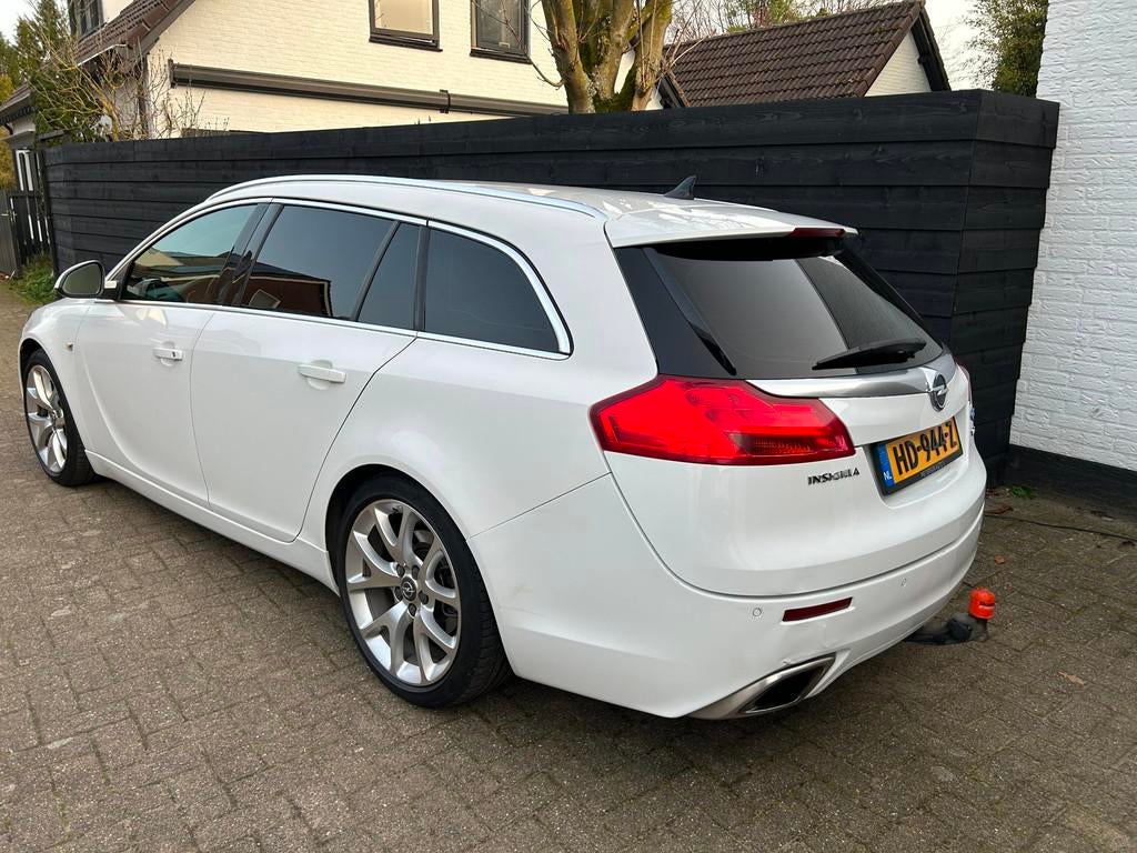 Opel Insignia Sports Tourer 2.8 T OPC 4x4, Recaro, Leder, Auto's, Opel, Automaat, Euro 5, Gebruikt, Zwart