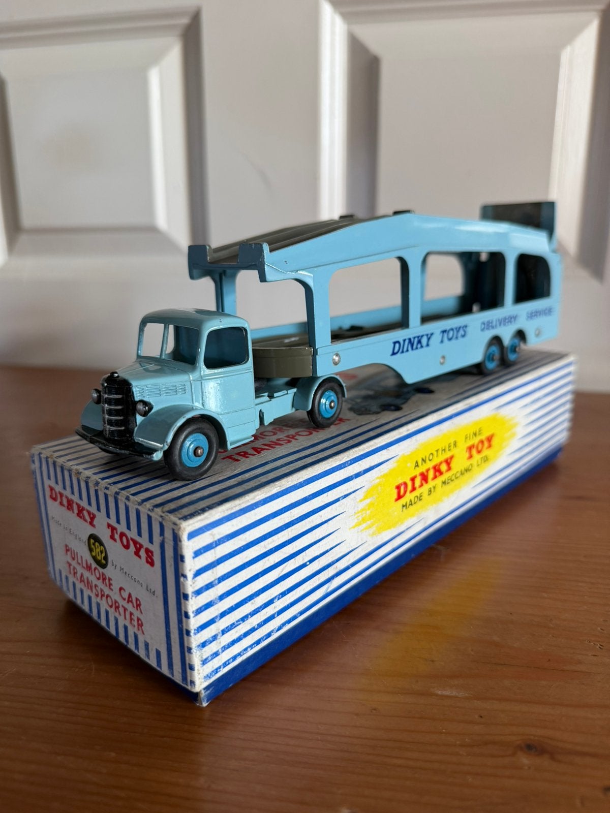 Dinky Toys 582 Pullmore – zeldzame SIX RIVET uitvoering, Ophalen of Verzenden, Zo goed als nieuw, Dinky Toys