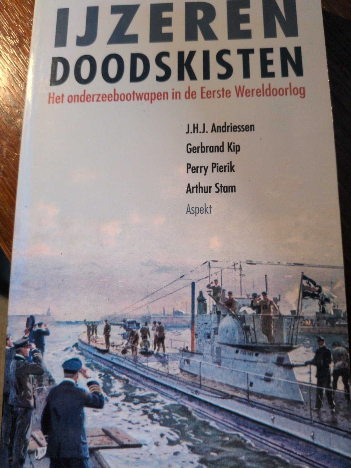 IJzeren doodskisten, Ophalen of Verzenden, Zo goed als nieuw