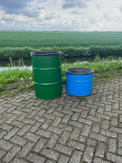oliedrum, olievat, statafel, plantenbak bloembak, Ophalen of Verzenden, Zo goed als nieuw, Vuurton