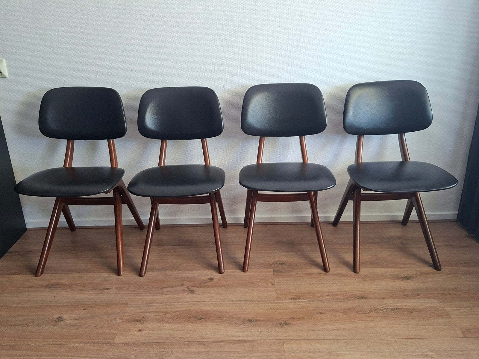 Set van 4 Scissor stoelen van Louis van Teeffelen, Ophalen