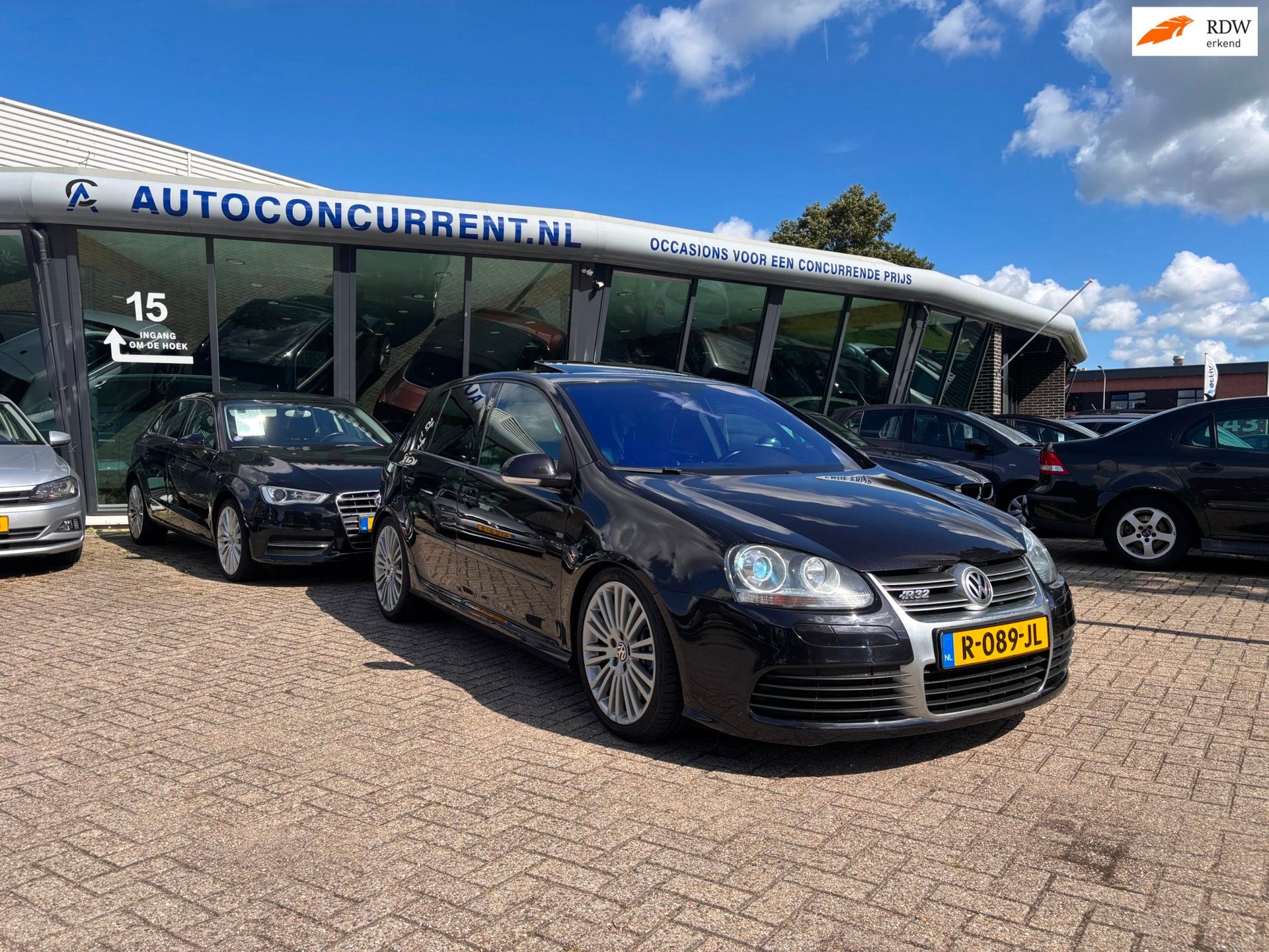Volkswagen Golf 3.2 R32, Carplay, DSG, Leder, Dakje Inruil m, Auto's, Gebruikt, 3189 cc, Zwart, Bedrijf
