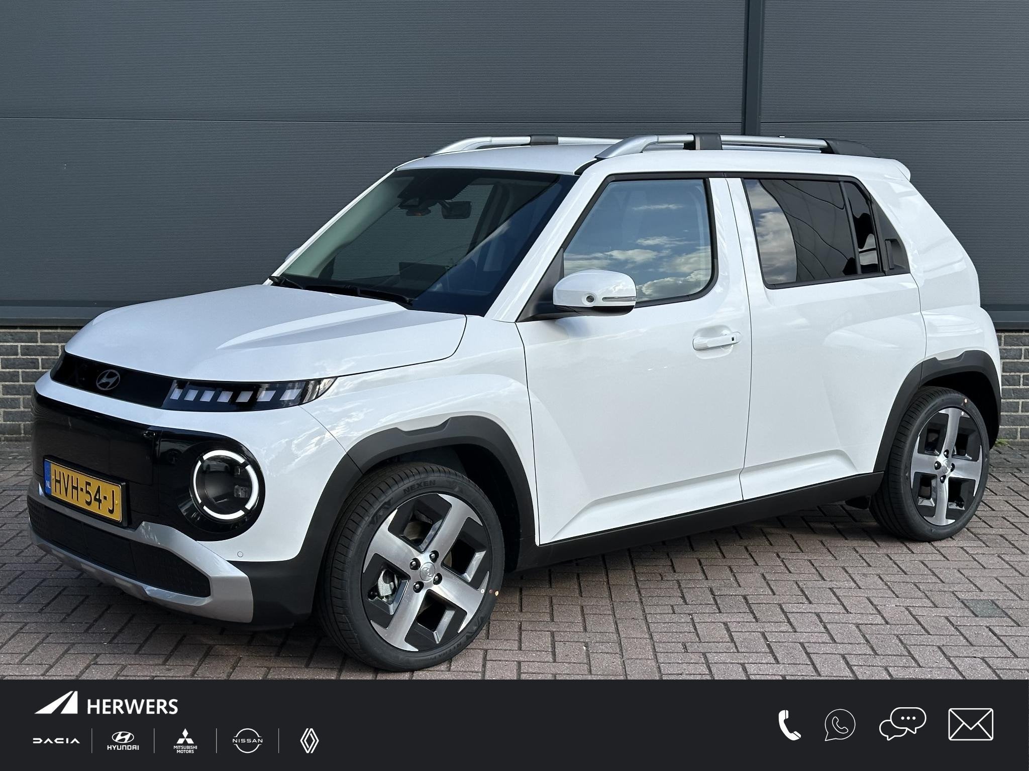 Hyundai INSTER Evolve 49 kWh / Navigatie / Achteruitrijcamer, 1328 kg, Stof, 116 pk, Wit