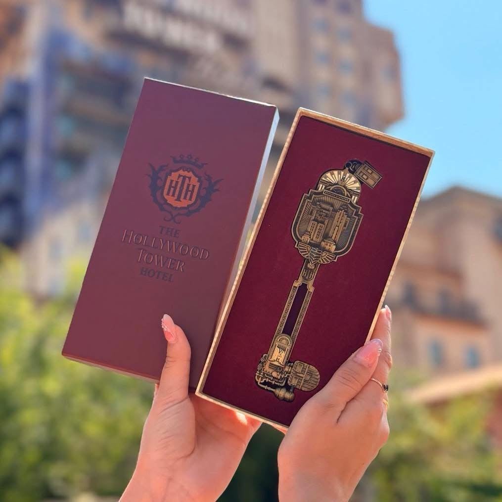 Disney Tower of Terror Hollywood Hotel Limited Edition key, Verzenden, Nieuw