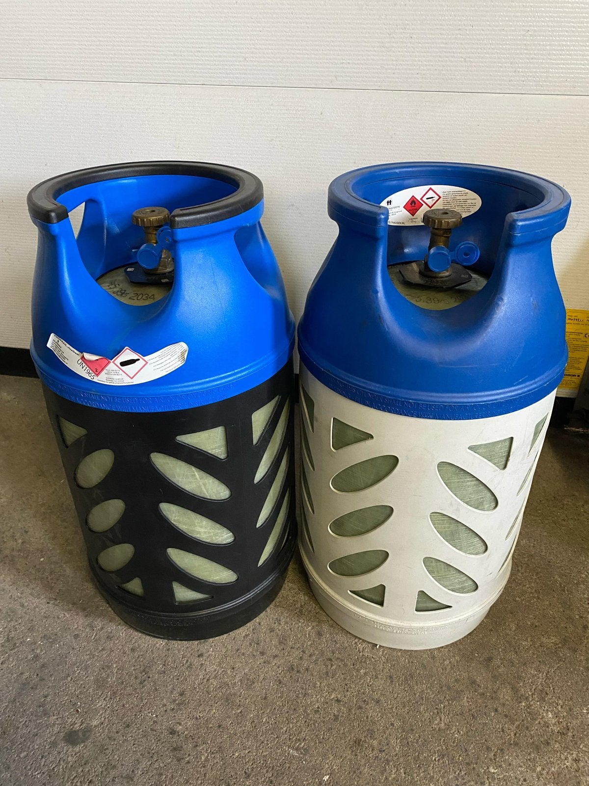 2 x volle composiet gasfles voor bv camper of bbq, per stuk, Caravans en Kamperen, Ophalen, Zo goed als nieuw