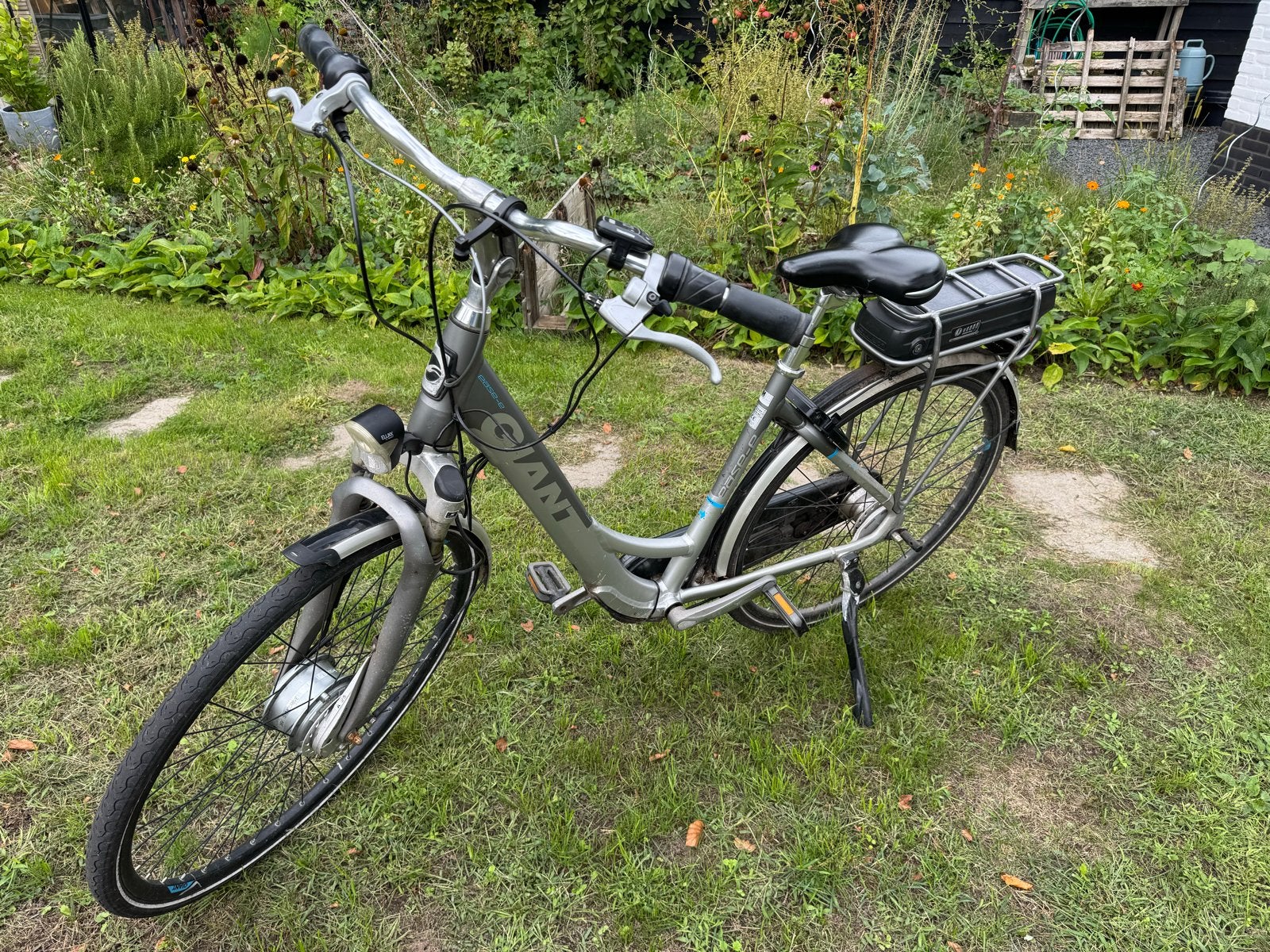 Giant Ease E elektrische fiets maat M, Gebruikt, 51 tot 55 cm, 30 tot 50 km per accu, Giant