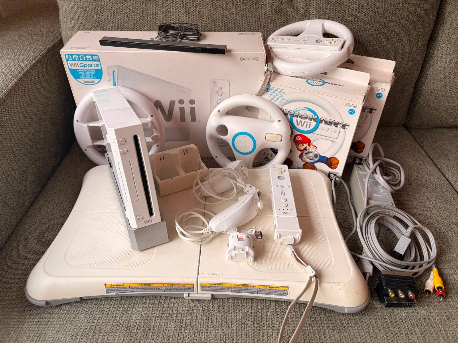 Complete Nintendo Wii bundel met games en veel accessoires, Ophalen, Gebruikt, Met 2 controllers, Met games