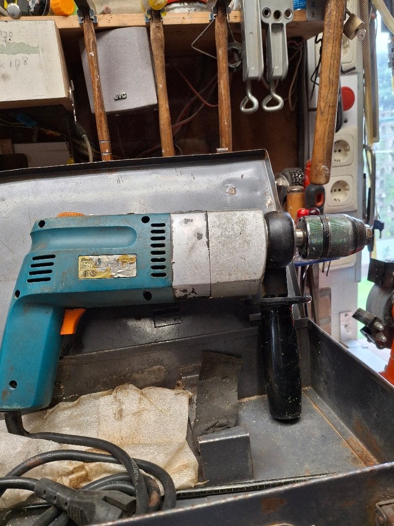 Black & Decker Klopboormachine 680W - Goed Werkend, Doe-het-zelf en Verbouw, Klopboormechanisme, Ophalen, Boormachine, Gebruikt
