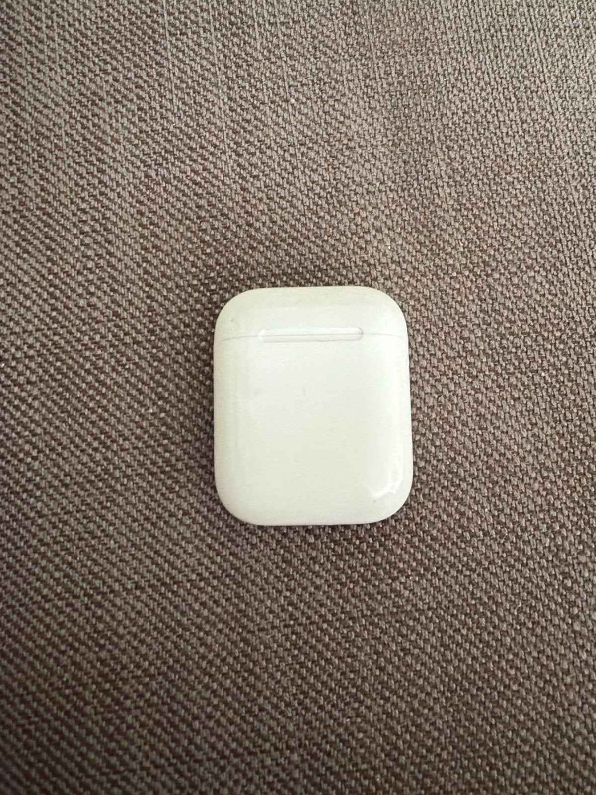 AirPods oplaadcase (alleen de case), Audio, Tv en Foto, Koptelefoons, Ophalen, In-ear, Gebruikt, Draadloos opladen