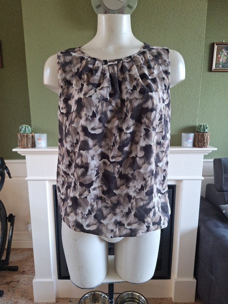 Rinascimento beige zwarte top L, Zo goed als nieuw, Zonder mouw, Meerkleurig, Verzenden