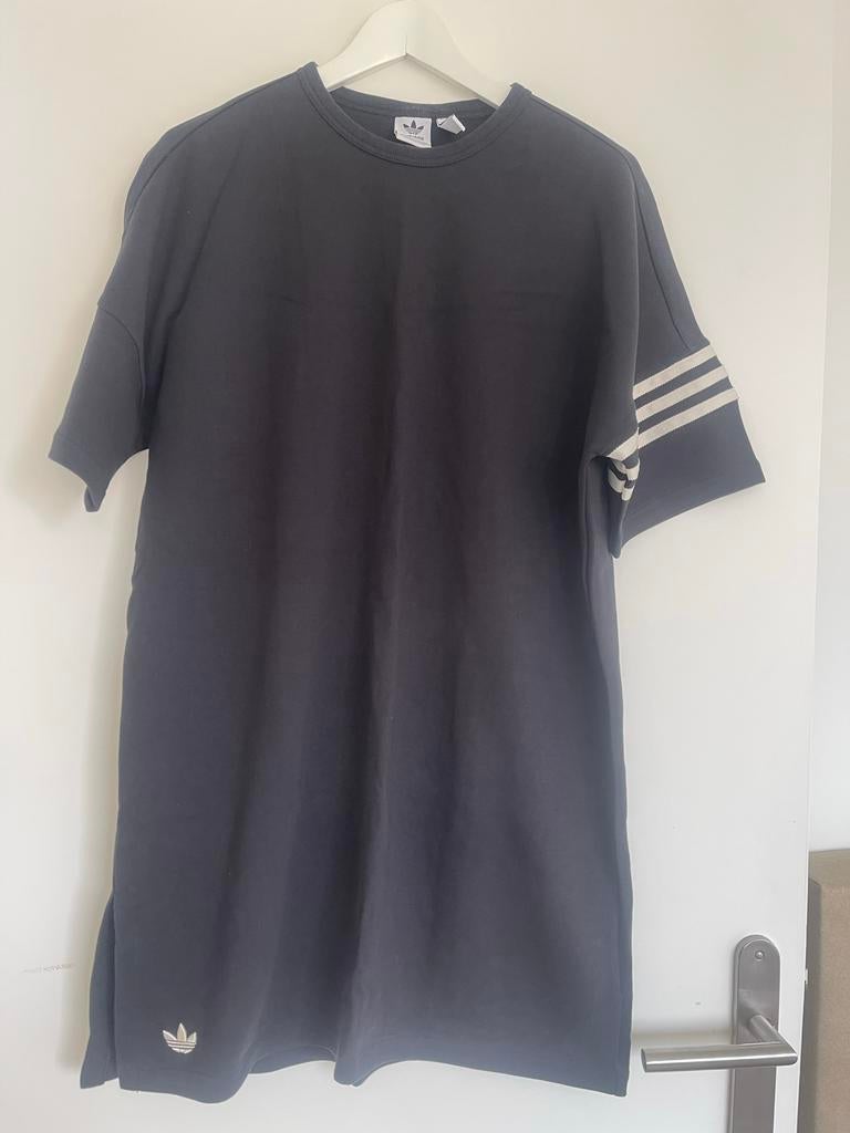 Adidas T-shirt jurk met strepen - Maat M, Kleding | Dames, Jurken, Maat 38/40 (M), Zwart, Ophalen of Verzenden, Zo goed als nieuw