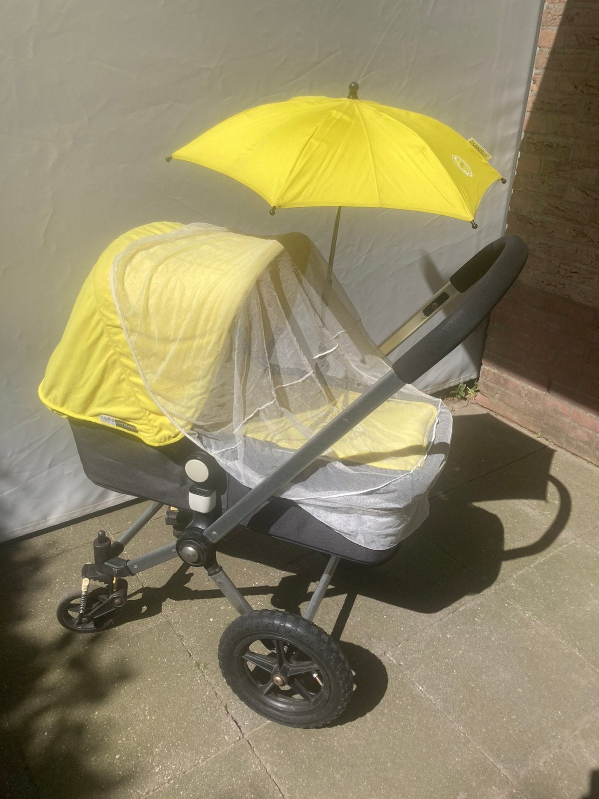 Bugaboo 2 geel reiswieg, Luchtbanden, Bugaboo, Zo goed als nieuw, Ophalen