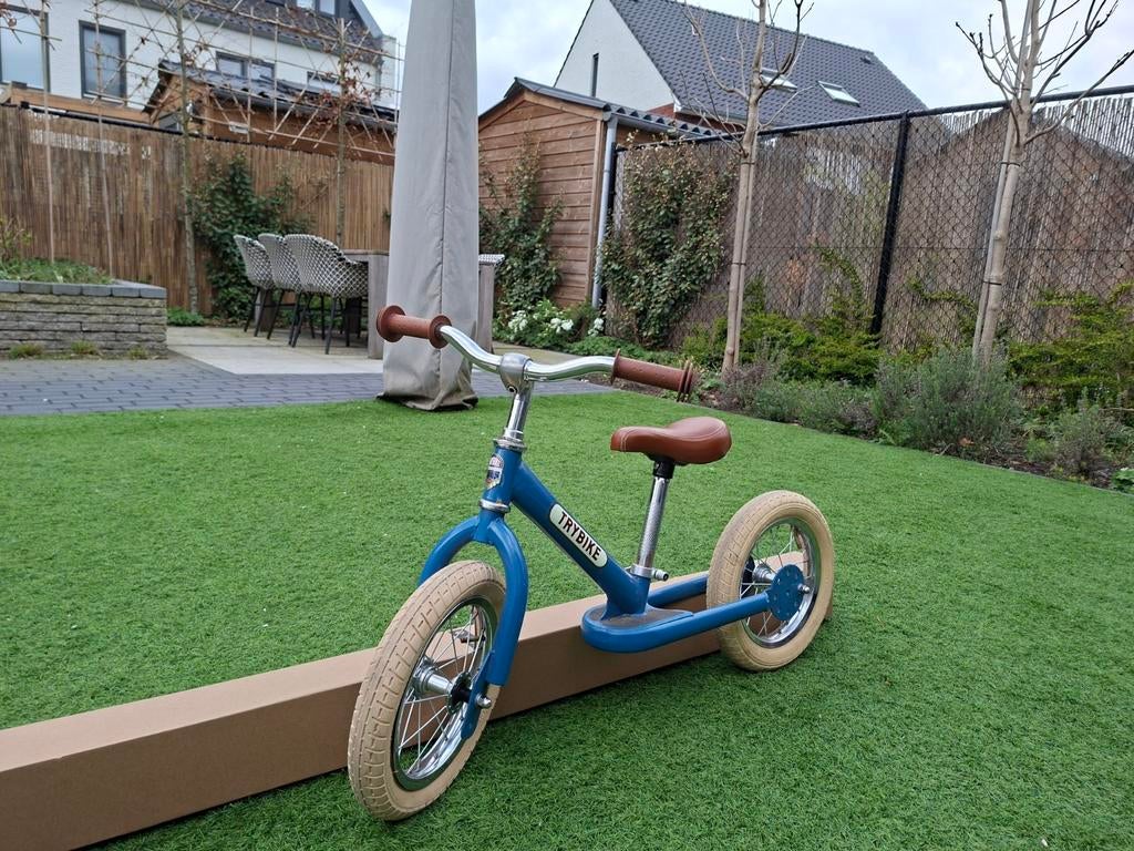 Trybike loopfiets blauw (tweewieler), Fietsen en Brommers, Fietsen | Kinderfietsjes, Ophalen, Zijwieltjes, Gebruikt, Minder dan 16 inch