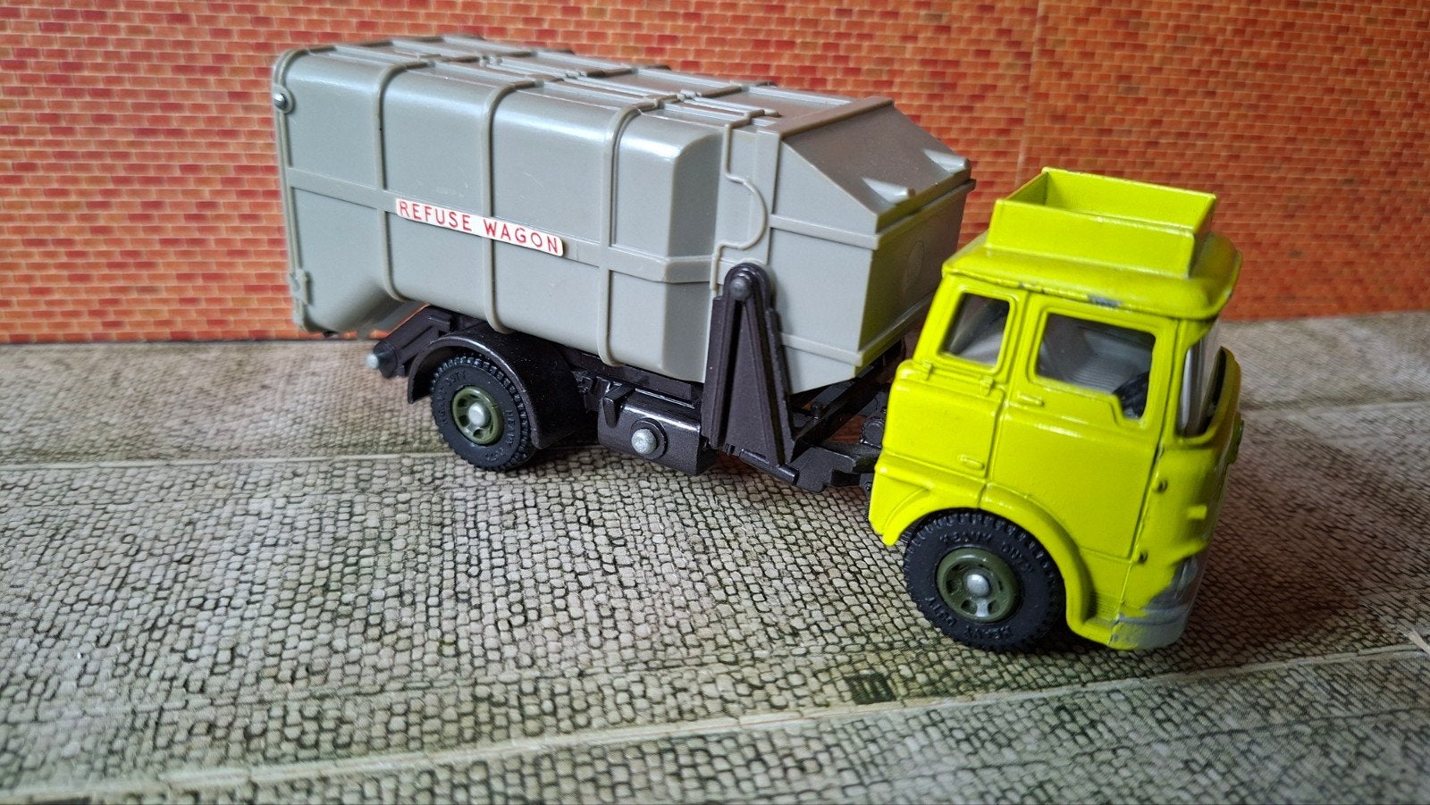 Dinky Toys Bedford Vuilnisauto - Vintage Model, Hobby en Vrije tijd, Ophalen of Verzenden, Gebruikt