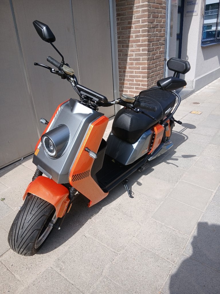 electro scooter Smarda kong, Maximaal 45 km/u, Elektrisch, Zo goed als nieuw, Ophalen