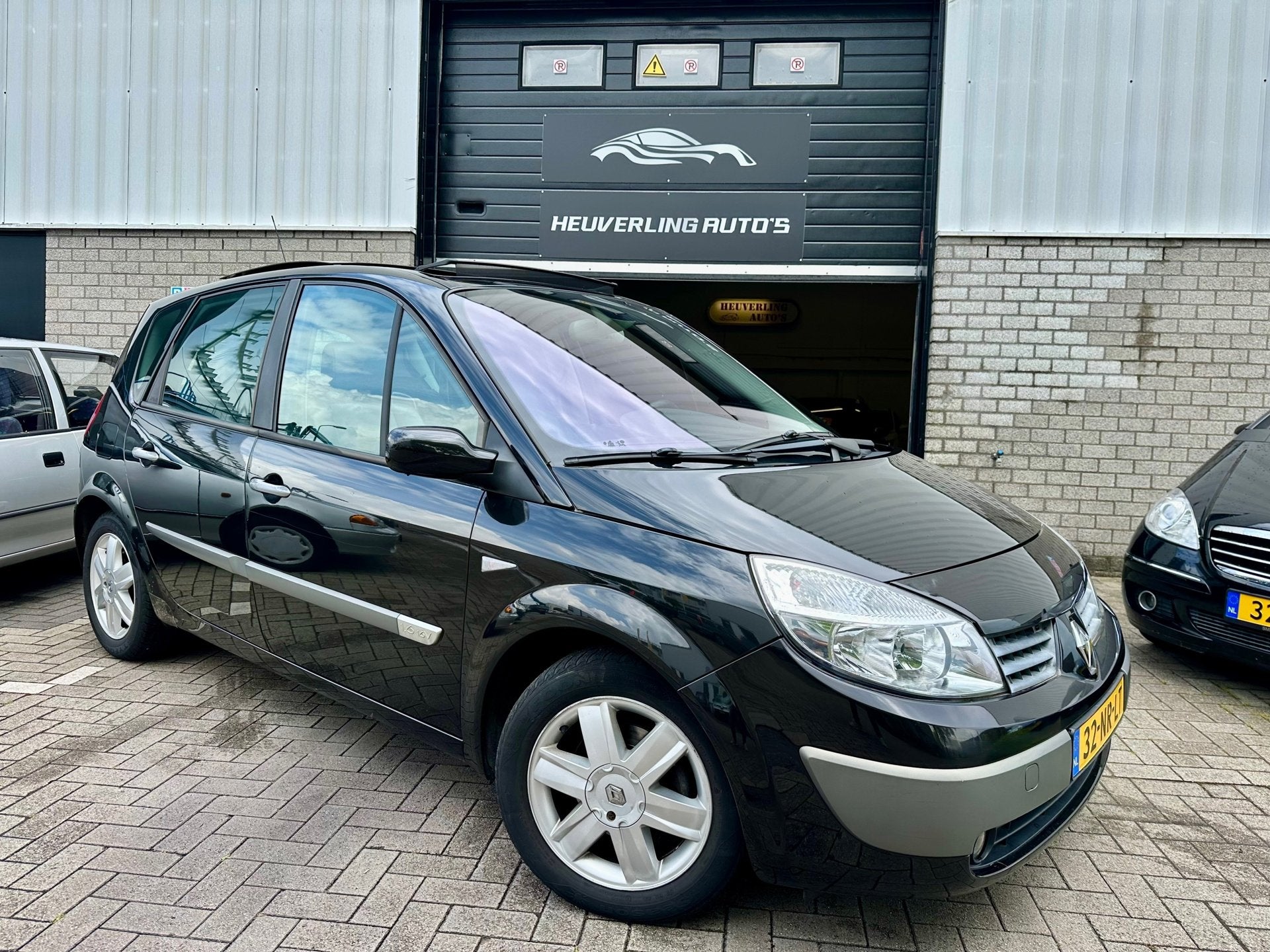 Renault Scénic 1.6-16V Privilège Luxe | Cruise | Airco | P, Voorwielaandrijving, Gebruikt, 4 cilinders, Zwart