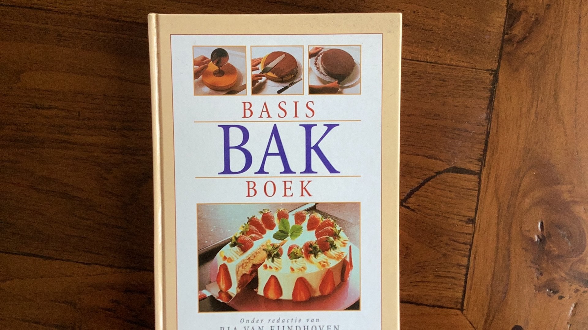 Basis bakboek, Ophalen of Verzenden, Zo goed als nieuw