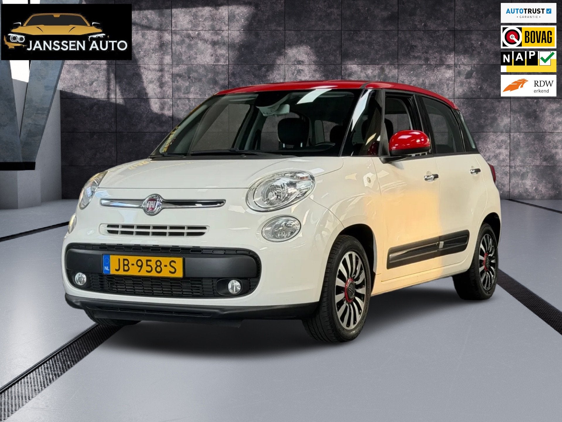 Fiat 500 L 0.9 TwinAir Urban Edition | PDC | Airco | NL Auto, Auto's, Dealer onderhouden, Gebruikt, Wit, Origineel Nederlands