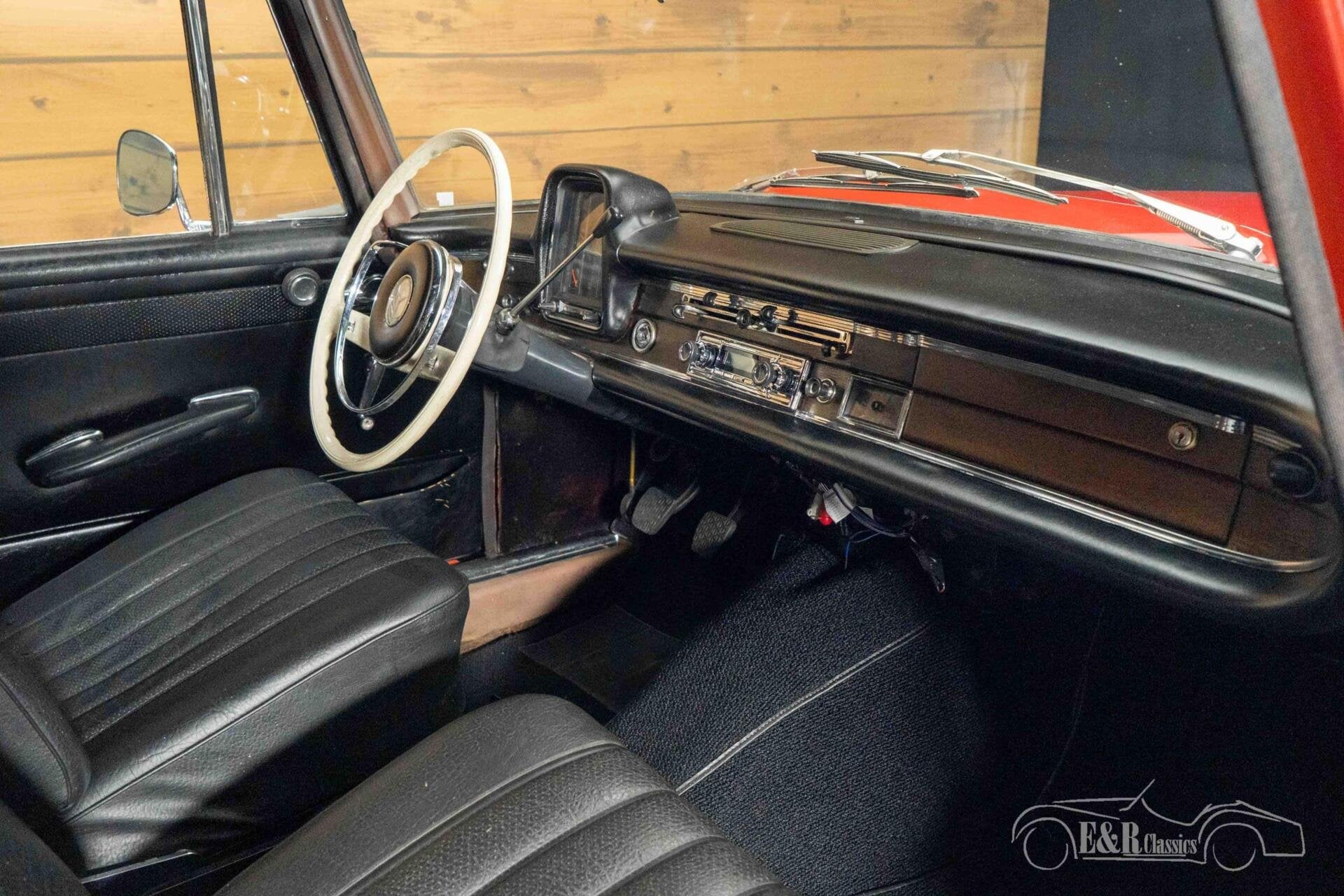 Mercedes 230 S Sedan | 1965, foto 9