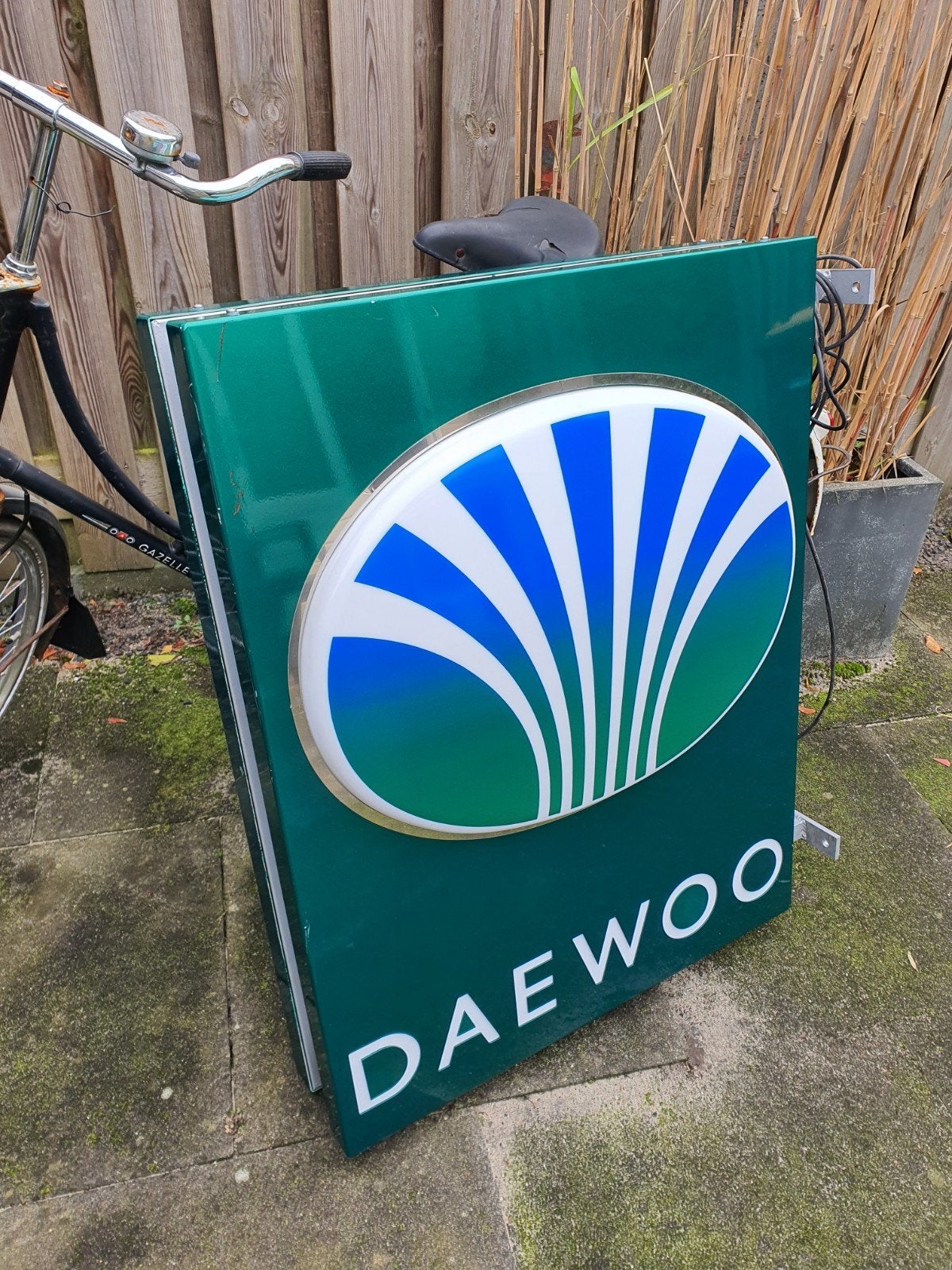 reklame lichtbak deawoo garagevondst, Ophalen