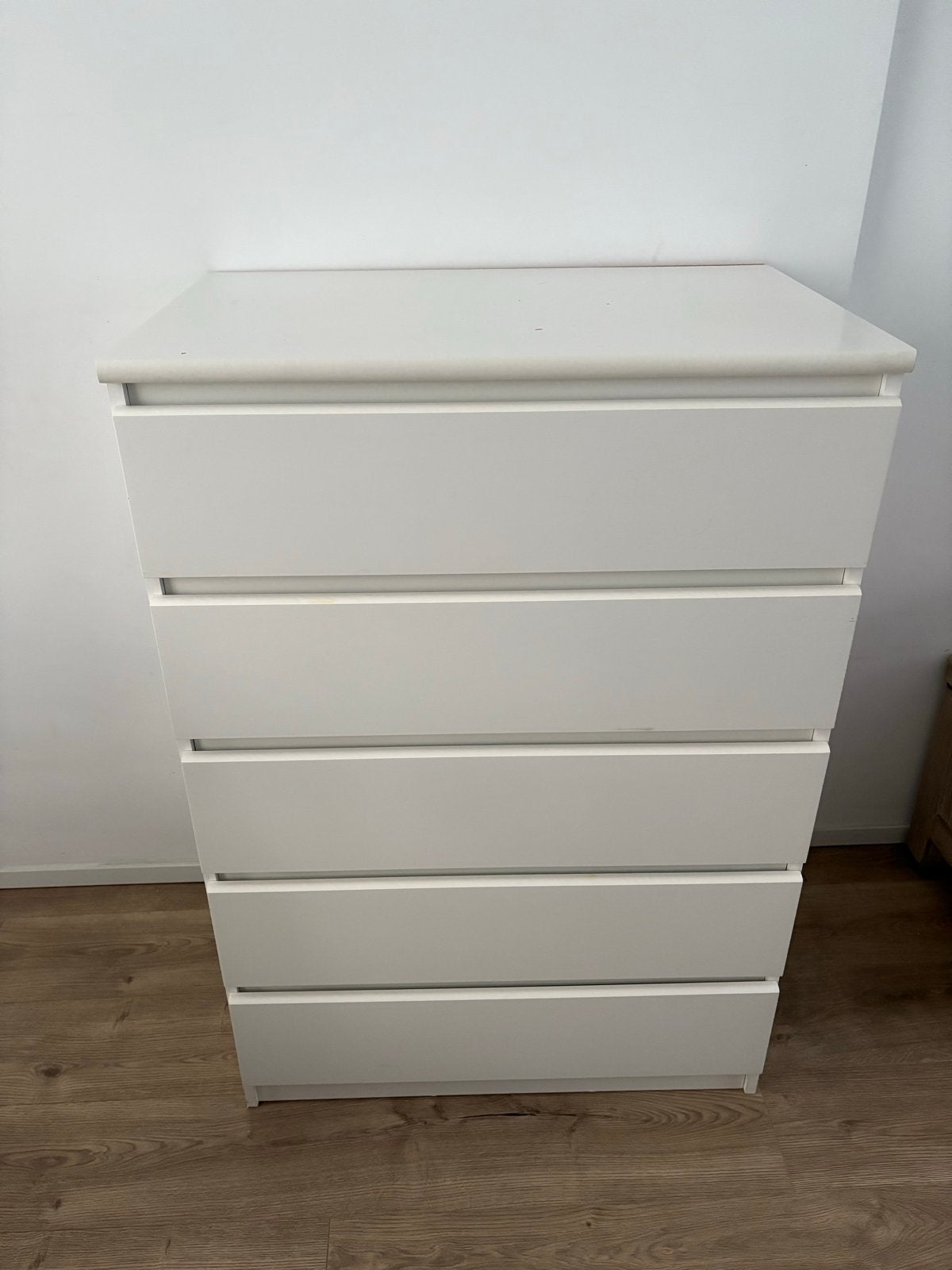 Witte ladekast met 5 laden, Huis en Inrichting, Ophalen, Gebruikt, 5 laden of meer, 100 tot 150 cm