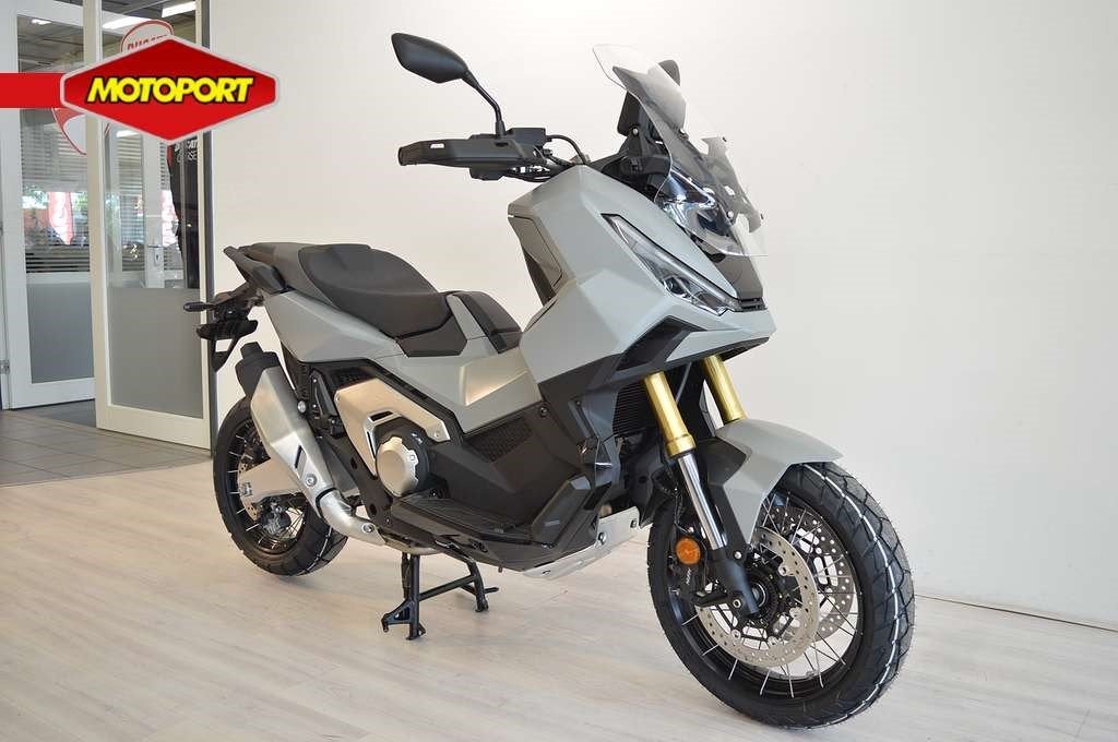 Honda X ADV 750 (bj 2026), Motoren, Wijngaardveld 1
9300  AALST, BE, Bedrijf, Mc.benelux@honda-eu.com, Toermotor
