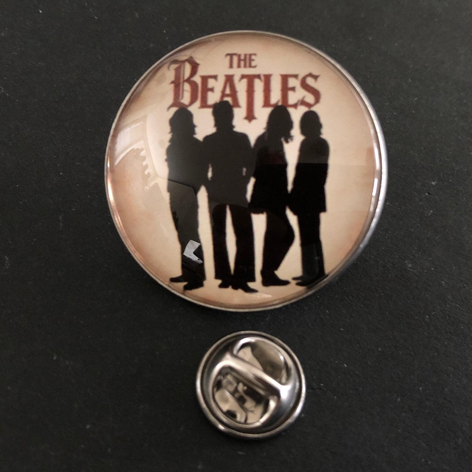 The Beatles Speldje - Iconische Band Pin, Ophalen of Verzenden, Zo goed als nieuw, Overige onderwerpen, Speldje of Pin