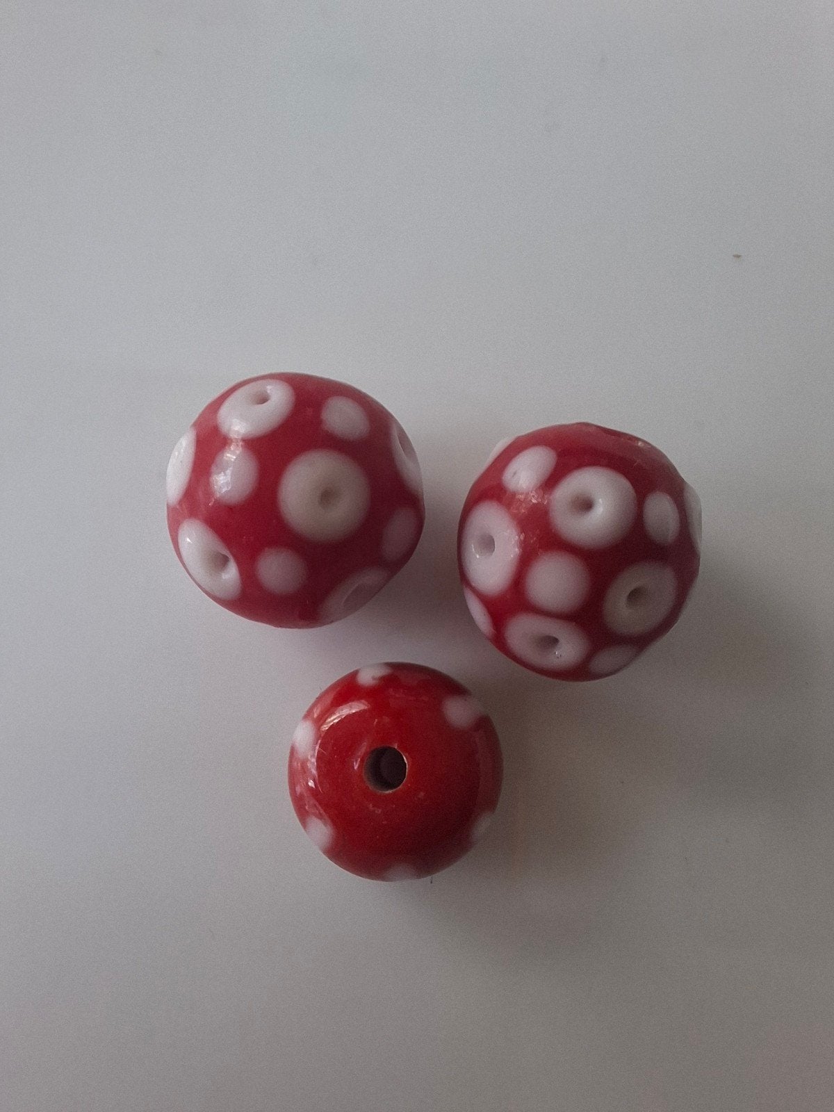3 stuks lamwork glaskralen rood wit kralen, Kraal, -, -, Nieuw