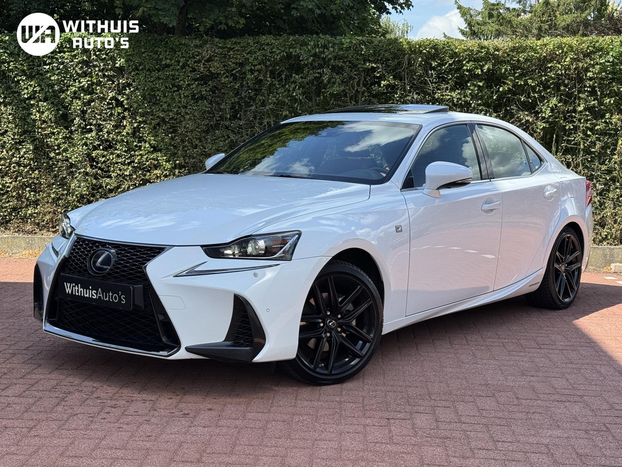 Lexus IS 300h Hybrid F-Sport Dakraam DEALER ONDERHOUDEN, Auto's, Lexus, Gebruikt, Automatische klimaatregeling, Bedrijf, Hybride Elektrisch/Benzine
