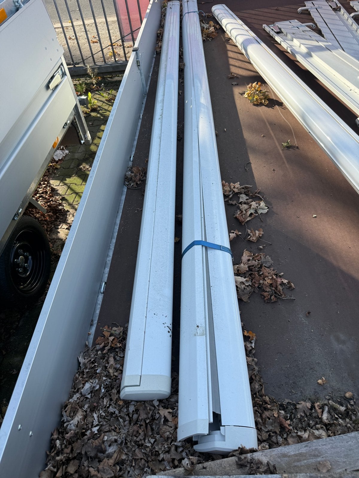 Thule Luifel Omnistor 6300 4.5m met stormschade, Ophalen, Gebruikt