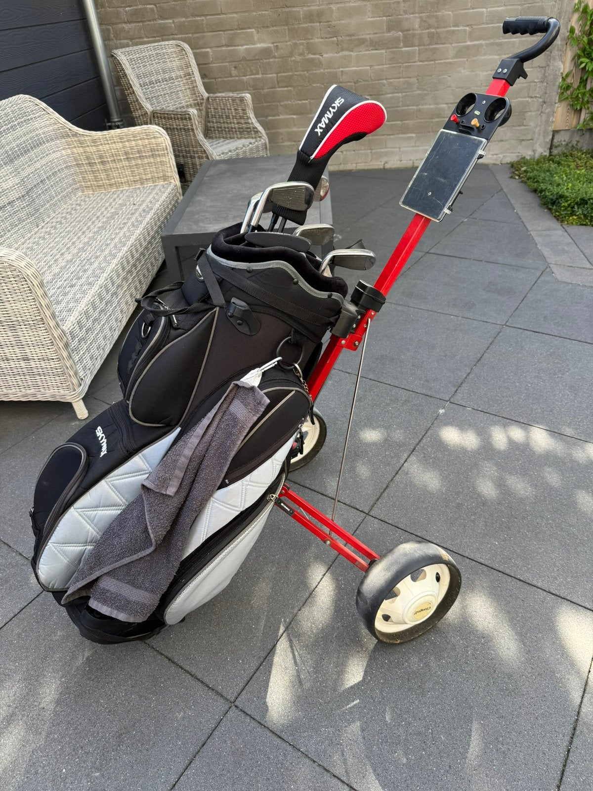 Golfset. Halve set Skymax IX-5 met tas en golfkar, Ophalen, Zo goed als nieuw, Set