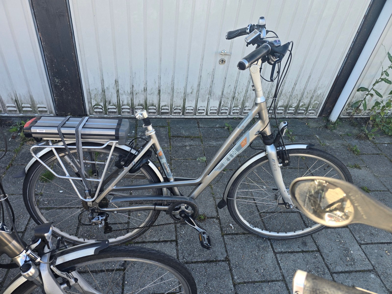 Foto 8 van 6 electrische fietsen