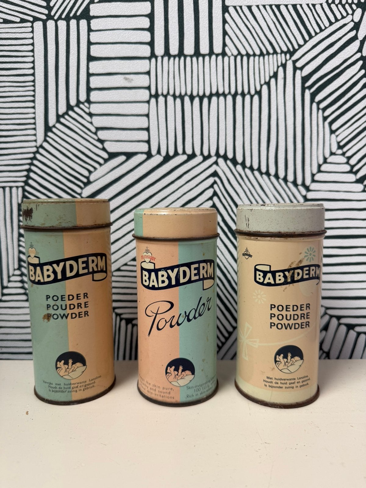 3x babyderm vintage poederbus blikje., Ophalen of Verzenden, Zo goed als nieuw, Overige