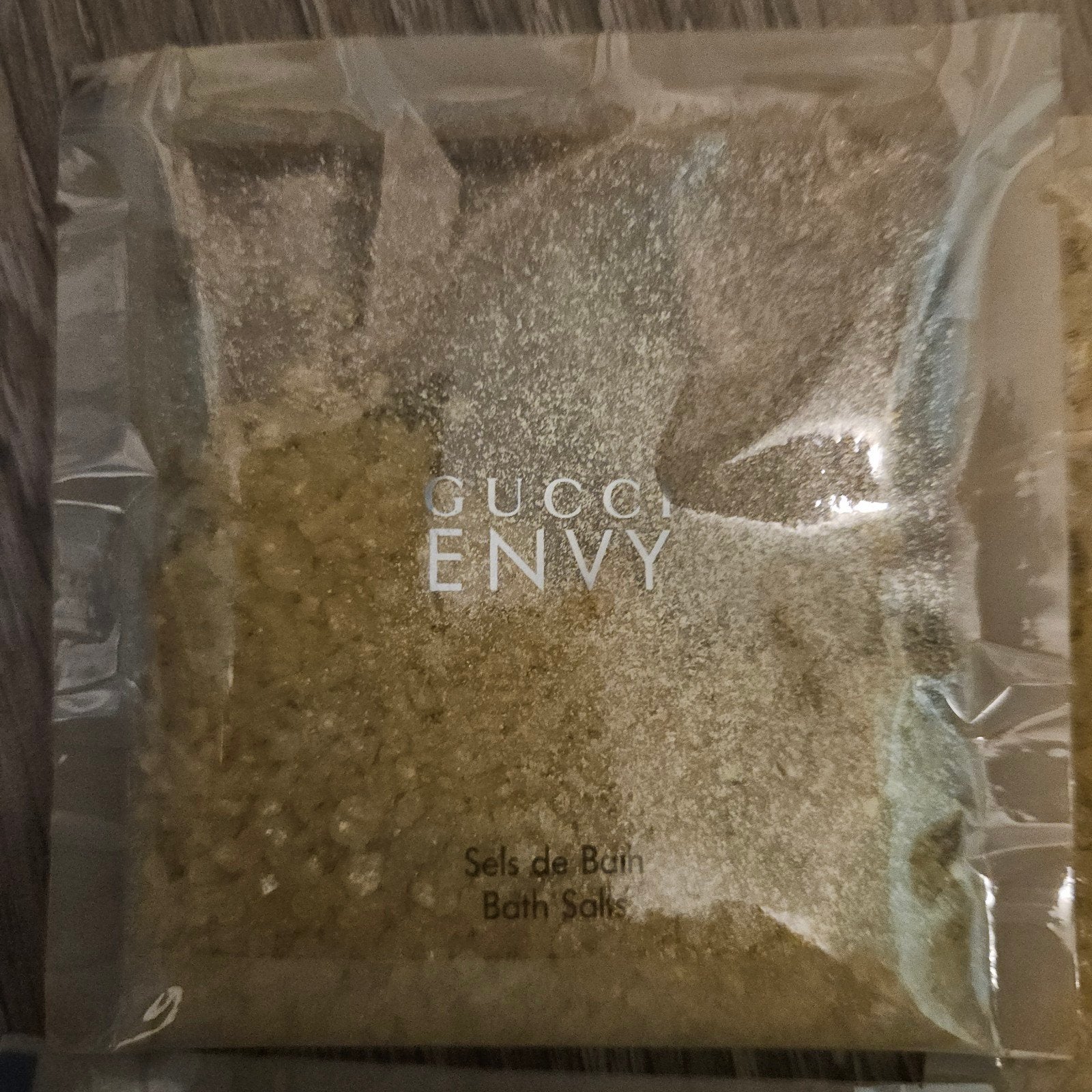 4 zakjes Gucci Envy Bath Salts, Ophalen of Verzenden, Nieuw, Overige typen, Gevuld