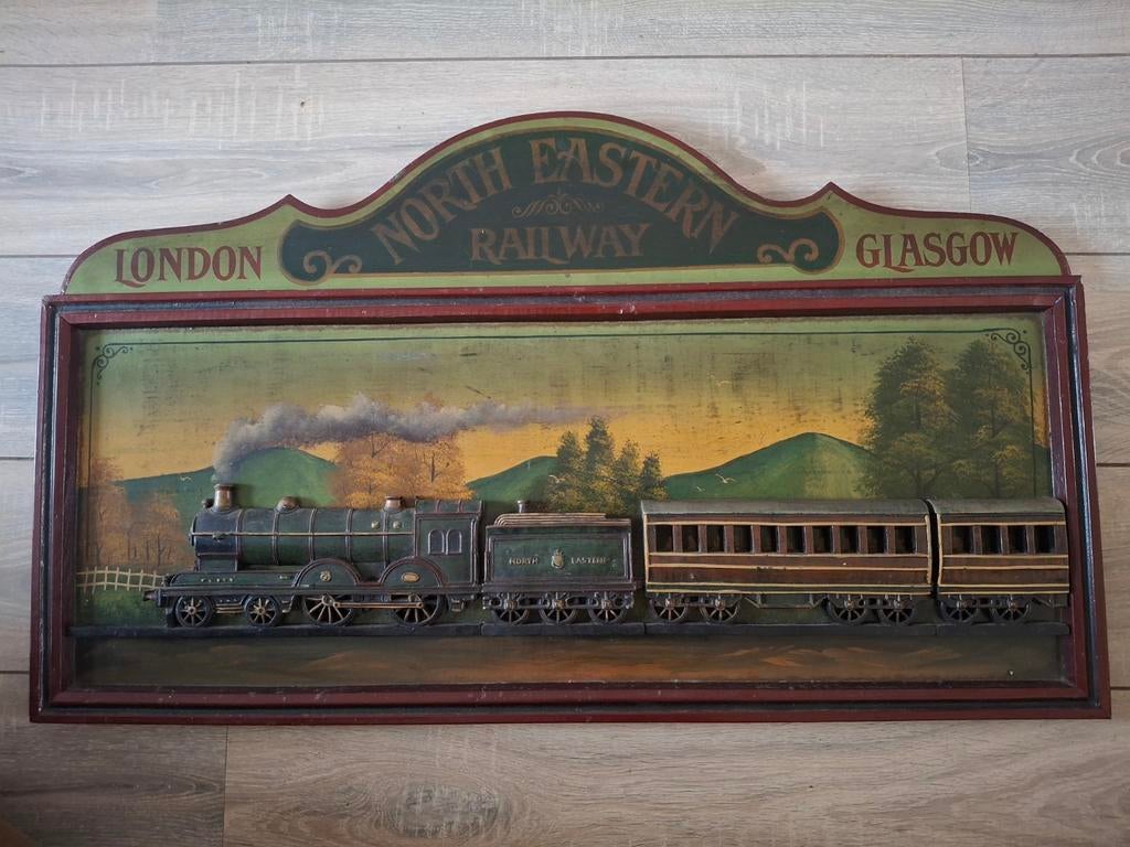 Antiek 3D Houten Paneel: North Eastern Railway Trein, Ophalen