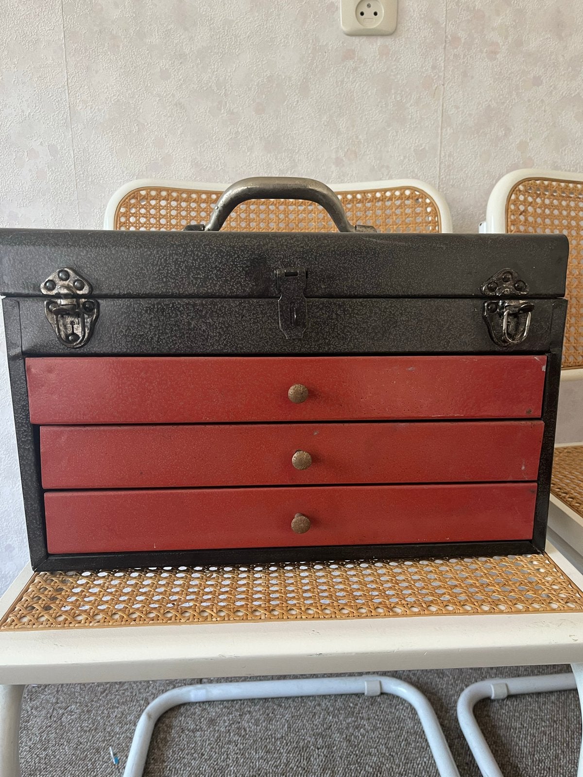 Gereedschapskist retro - vintage rood/zwart metaal met lades, Doe-het-zelf en Verbouw, Ophalen, Gebruikt