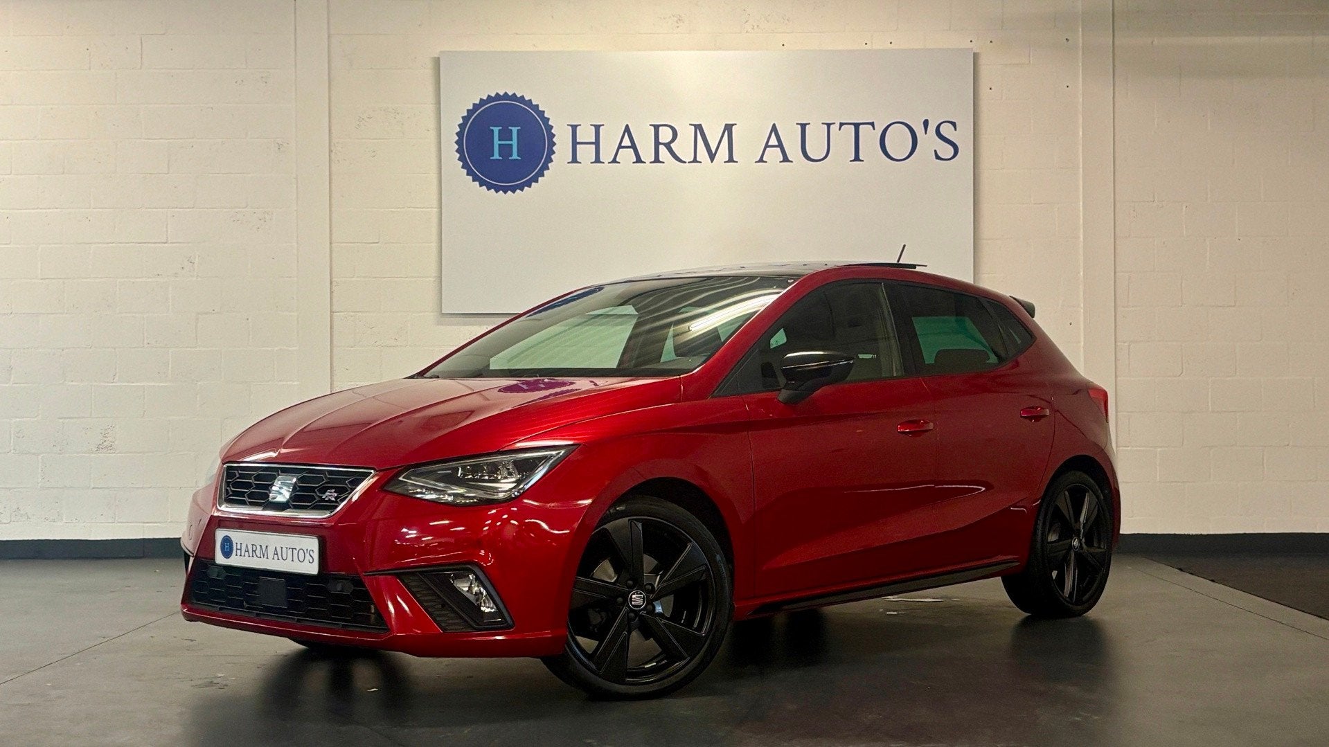 SEAT Ibiza 1.0 TSI FR 116pk Black Edition Pano / Alcantara /, Gebruikt, Zwart, 1028 kg, 116 pk