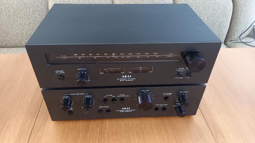 Akai AM-2200 & AT-2200 Stereo Set (1976-79), Gebruikt, Tuner of Radio, Akai, Losse componenten
