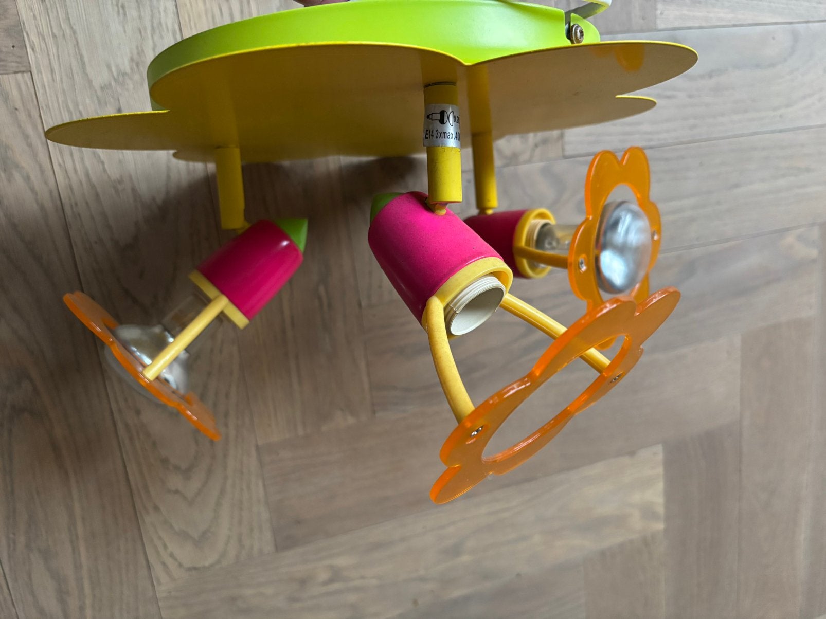 Mooie en kleurrijke lamp voor een meisjeskamer!, Ophalen of Verzenden, Zo goed als nieuw, Lamp
