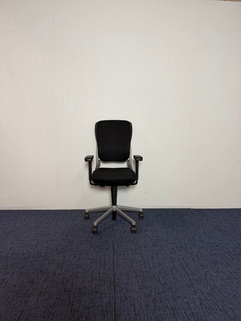10 x Bureaustoel Ahrend 230 (hoge rug), nieuw gestoffeerd, Ophalen, Gebruikt, Zwart, Bureaustoel
