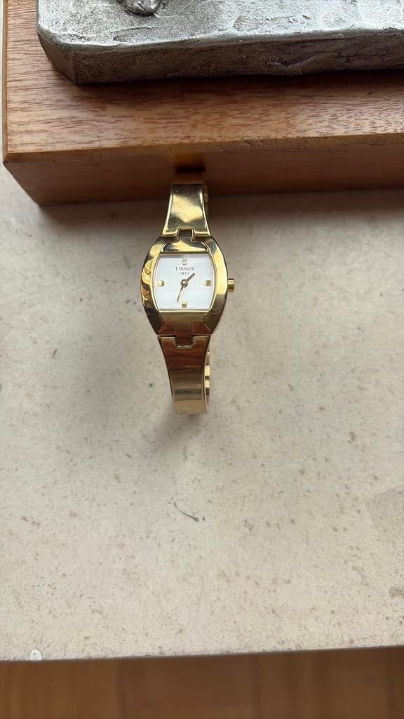 Tissot 1853 horloge, Sieraden, Tassen en Uiterlijk, Horloges | Dames, Ophalen of Verzenden, Zo goed als nieuw, Staal, Overige merken