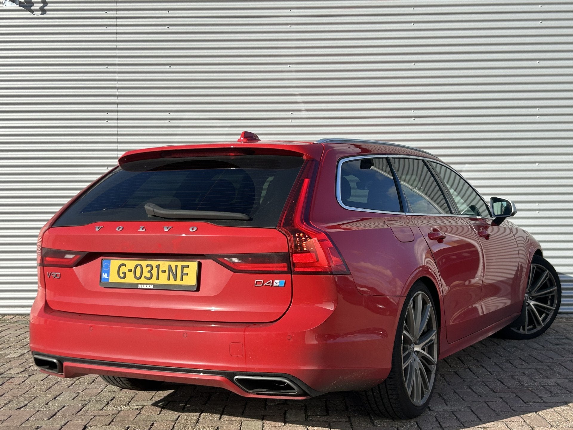 Volvo V90 2.0 D4 R-Design | Nieuw Binnen | Cruise control ad, Diesel, Te koop, 750 kg, 5 stoelen