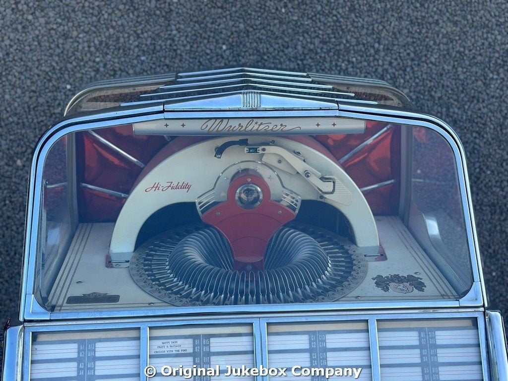 JUKEBOX: rode uitvoering WURLITZER model 1800 jukebox, Ophalen, Gebruikt, 1950 tot 1960, OJC